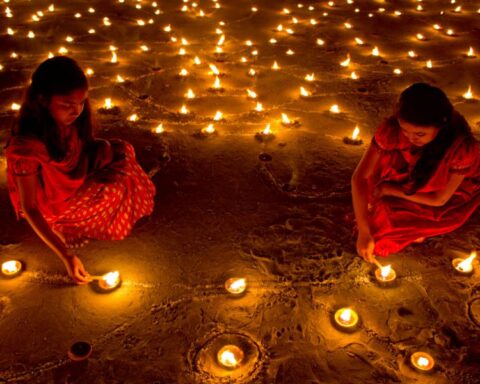 Aydınlığın zaferi Diwali